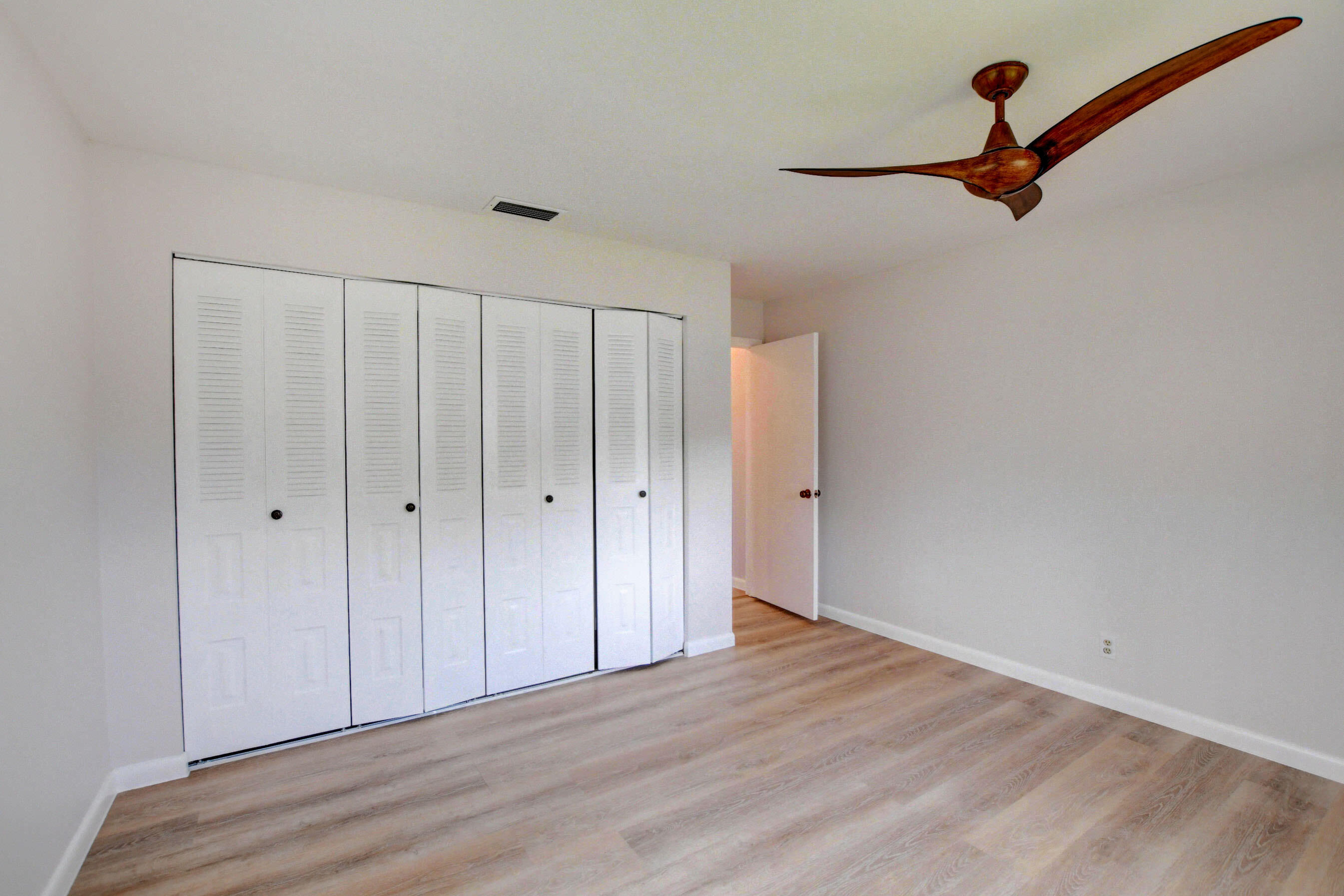 6347 Country Wood Way Delray Beach, FL 33484 - Photo 18 of 27 GUEST BEDROOM