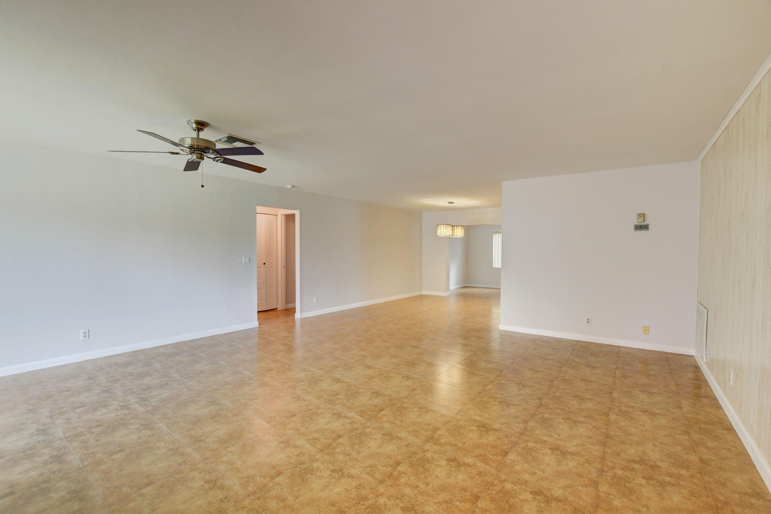 6347 Country Wood Way Delray Beach, FL 33484 - Photo 6 of 27 LIVING ROOM