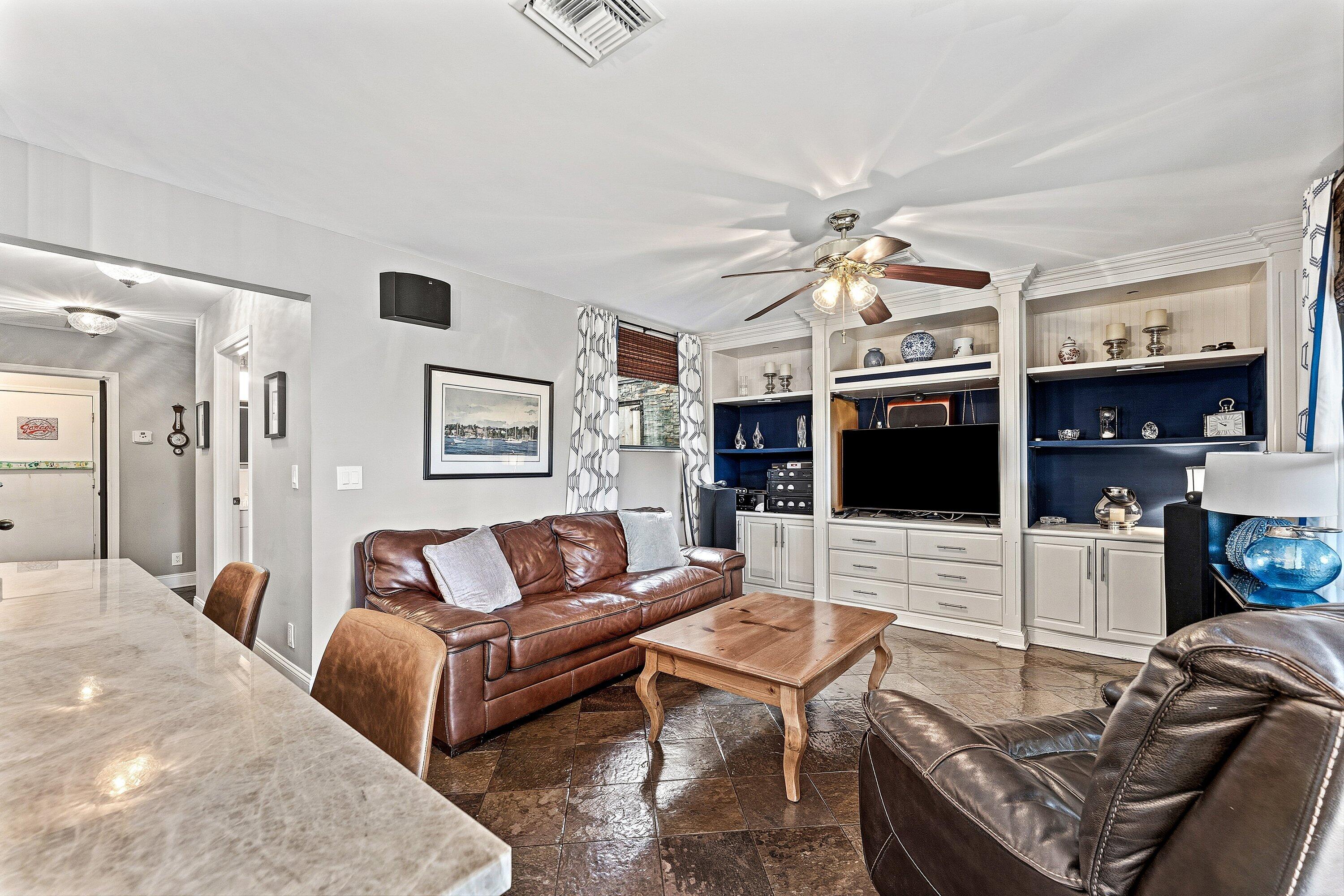 10664 San Bernardino Way Boca Raton, FL 33428 - Photo 10 of 41 012-10664SanBernardinoWay-BocaRaton-FL-3