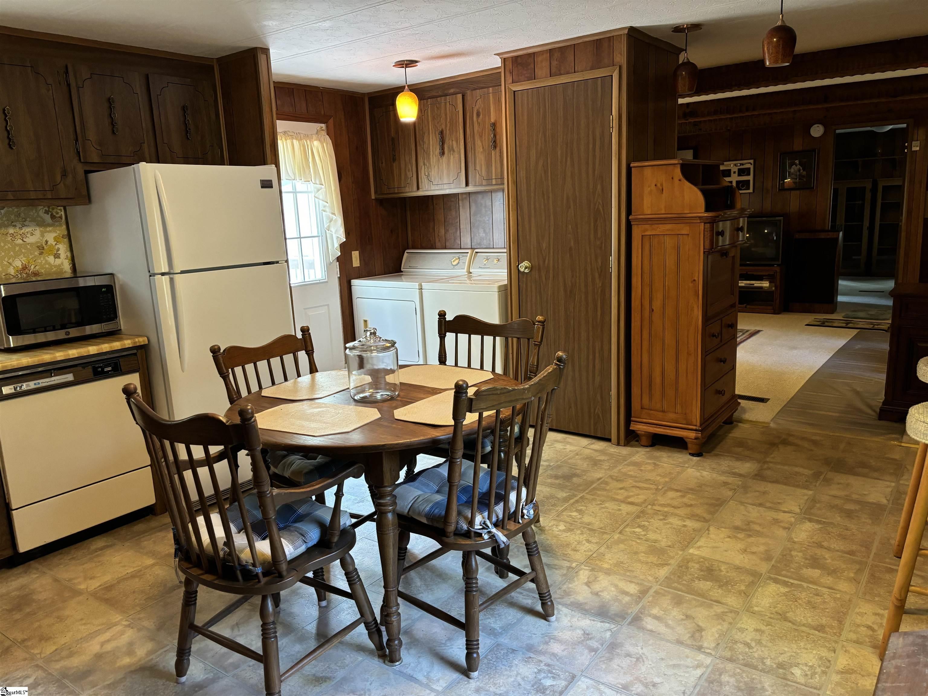 857 Cooley Bridge Road Belton, SC 29627 - Photo 7 of 17