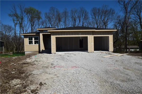 $549,000 | 1703 Southwest Locust Street, Oak Grove, MO 64075