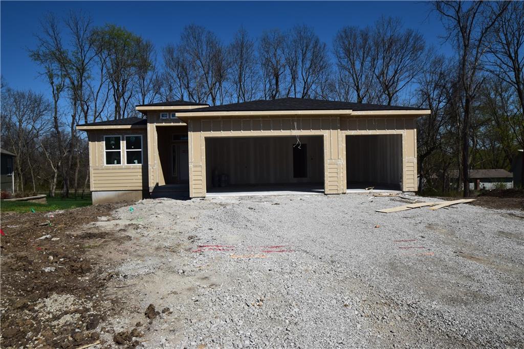 1703 Southwest Locust Street Oak Grove, MO 64075 - Photo 2 of 13