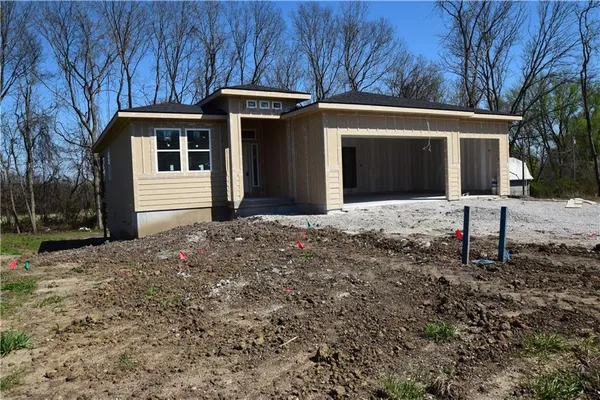 $549,000 | 1703 Southwest Locust Street, Oak Grove, MO 64075