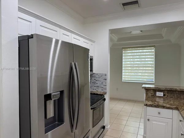 $3,250 | 650 Northwest 170th Terrace, Unit 650, Pembroke Pines, FL 33028