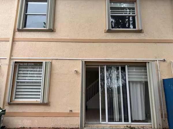 $3,250 | 650 Northwest 170th Terrace, Unit 650, Pembroke Pines, FL 33028
