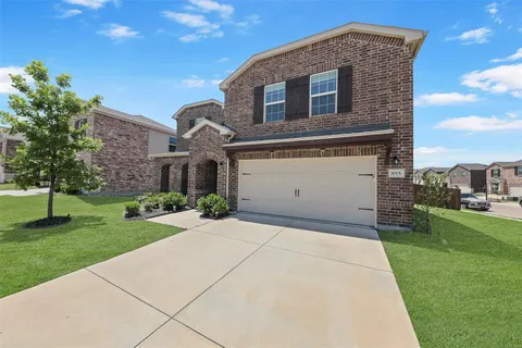 $349,999 | 1015 Voca Dr. Drive, Forney, TX 75126