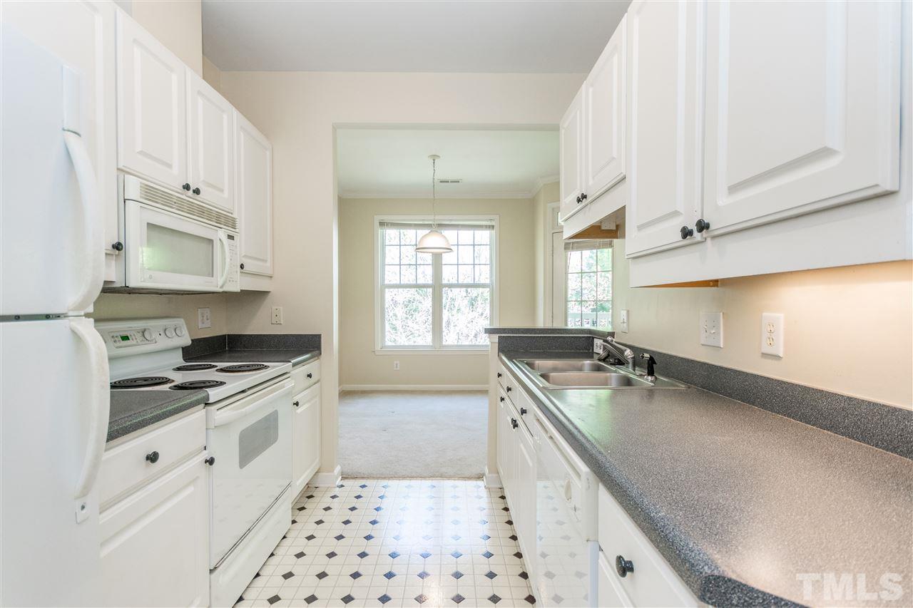 1721 Tiffany Bay Court, Unit 304 Raleigh, NC 27609 - Photo 5 of 17