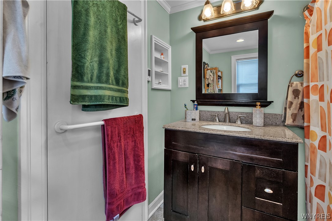 782 Beach Road Cheektowaga, NY 14225 - Photo 23 of 45