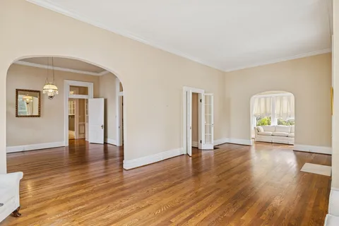 $2,950,000 | 215 4th Avenue South, Franklin, TN 37064
