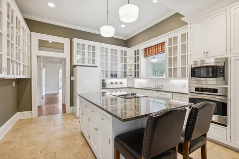 $2,950,000 | 215 4th Avenue South, Franklin, TN 37064