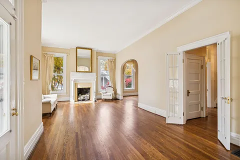 $2,950,000 | 215 4th Avenue South, Franklin, TN 37064