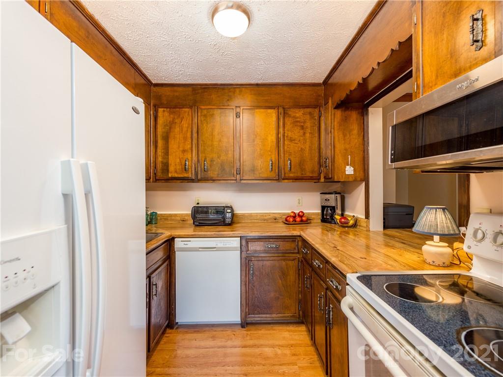 436 Wilmoore Road Canton, NC 28716 - Photo 5 of 20 Gallery Image 5