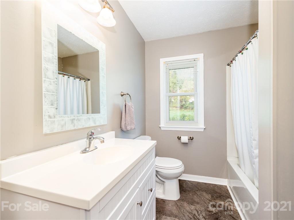 436 Wilmoore Road Canton, NC 28716 - Photo 9 of 20 Gallery Image 9