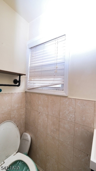 824 Chestnut Street Roselle, NJ 07203 - Photo 17 of 36