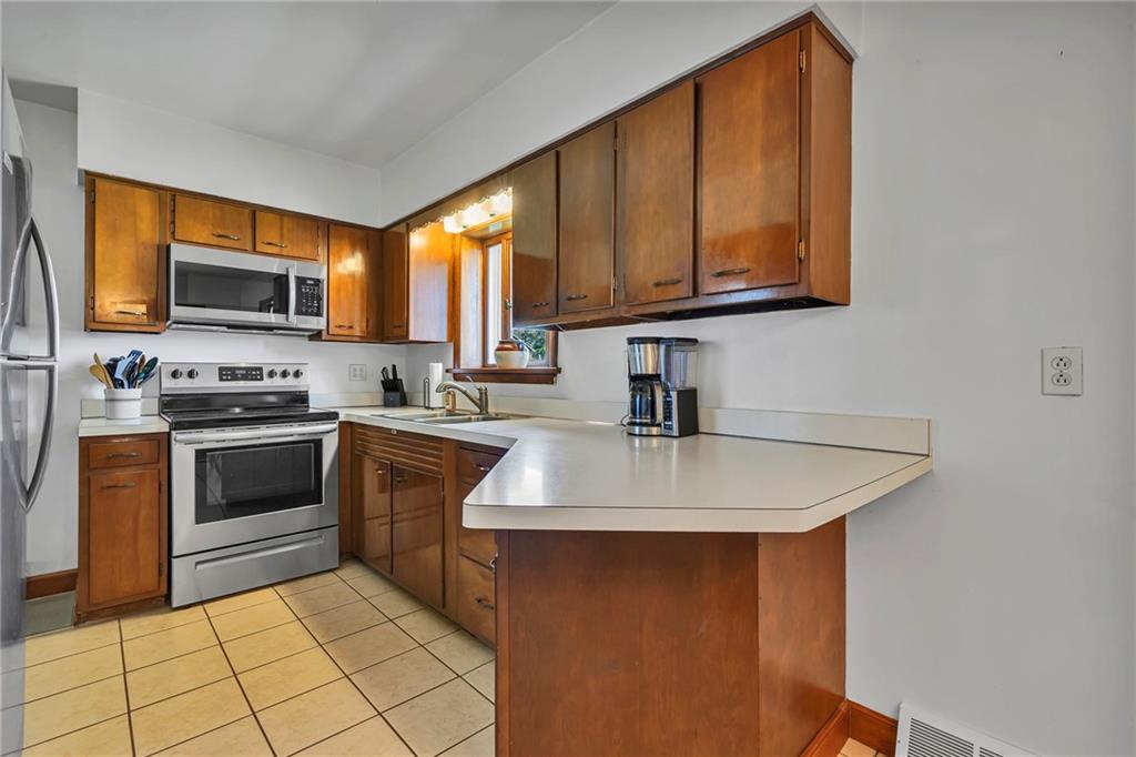 1449 North Tower Road Fombell, PA 16123 - Photo 18 of 40