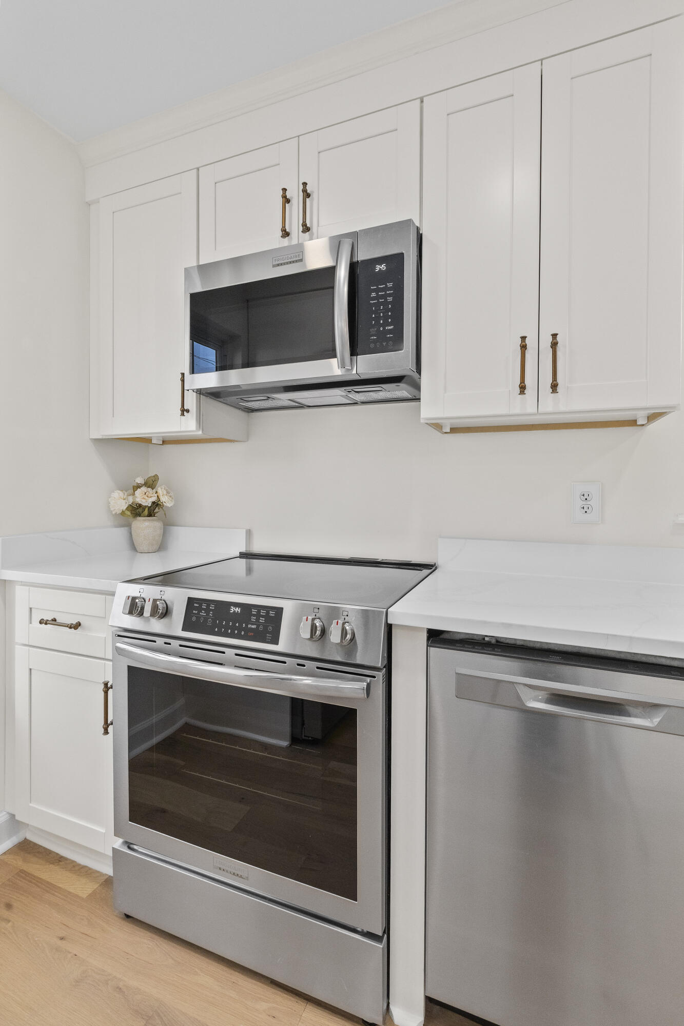 405 Sumter Street Charleston, SC 29403 - Photo 16 of 43 405SumterSt-CasaVerdeMediaLLC13