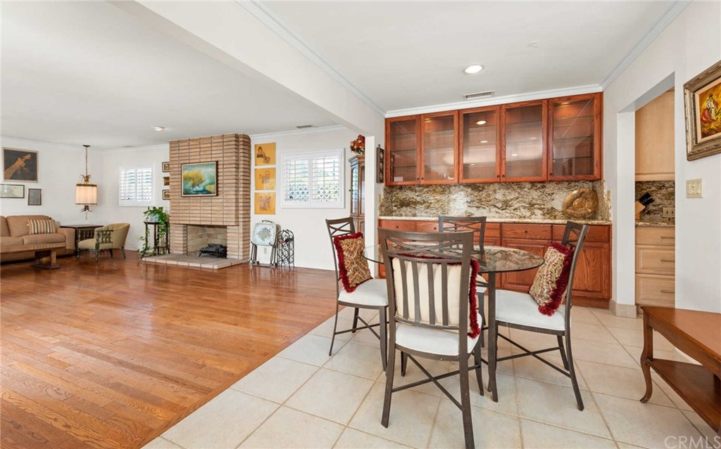 3381 Colbert Avenue Mar Vista, CA 90066 - Photo 4 of 23 a dining room with furniture and wooden floor