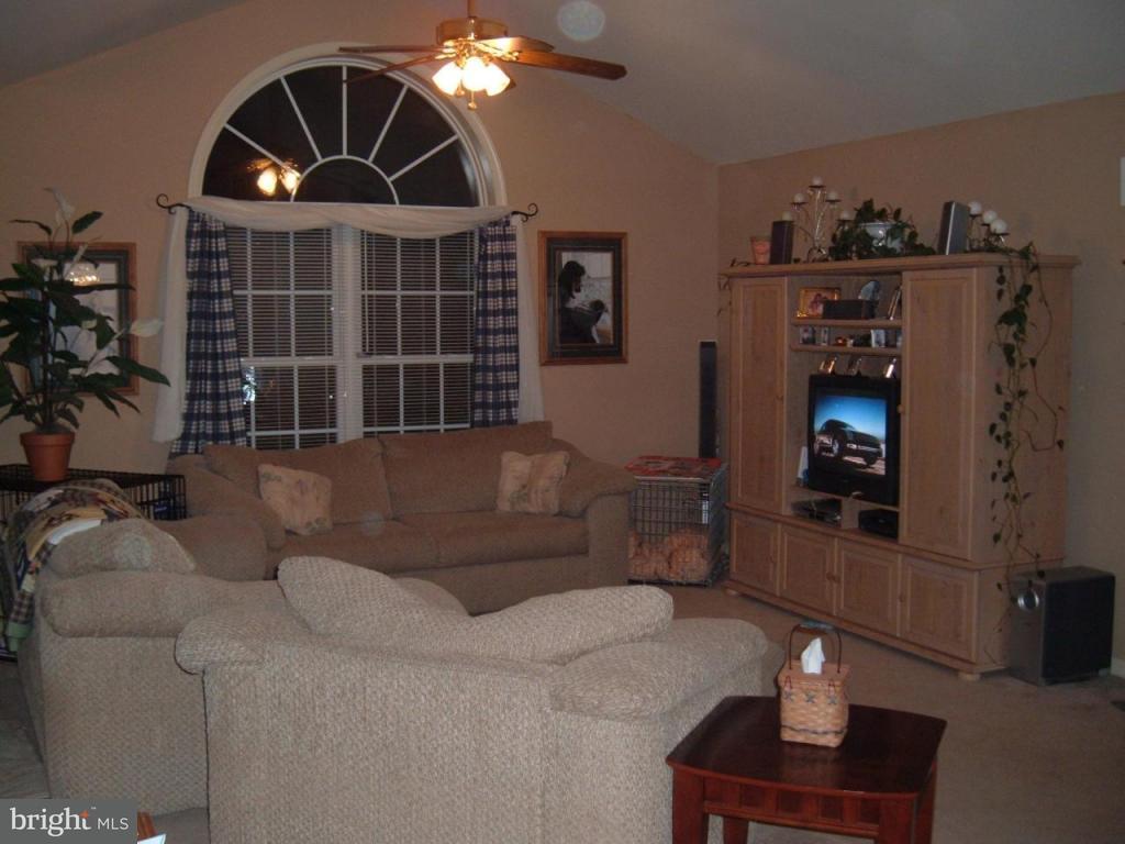 145 East Maple Grove Road, Unit 10 Narvon, PA 17555 - Photo 2 of 18 Gallery Image 2