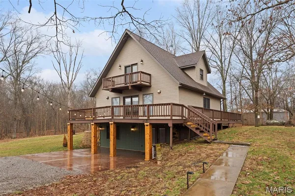 $325,000 | 21788 North Mayflower Lane, Texico, IL 62889