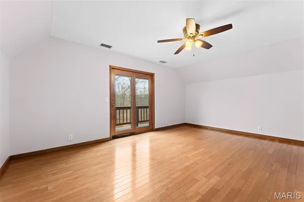 $325,000 | 21788 North Mayflower Lane, Texico, IL 62889