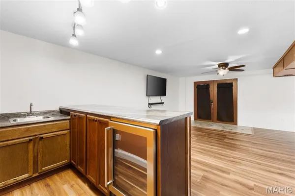 $325,000 | 21788 North Mayflower Lane, Texico, IL 62889
