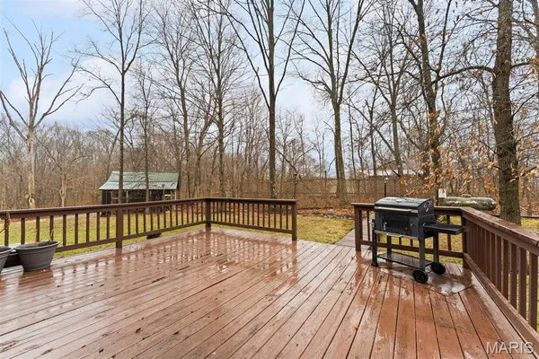 $325,000 | 21788 North Mayflower Lane, Texico, IL 62889