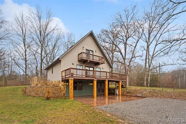 $325,000 | 21788 North Mayflower Lane, Texico, IL 62889