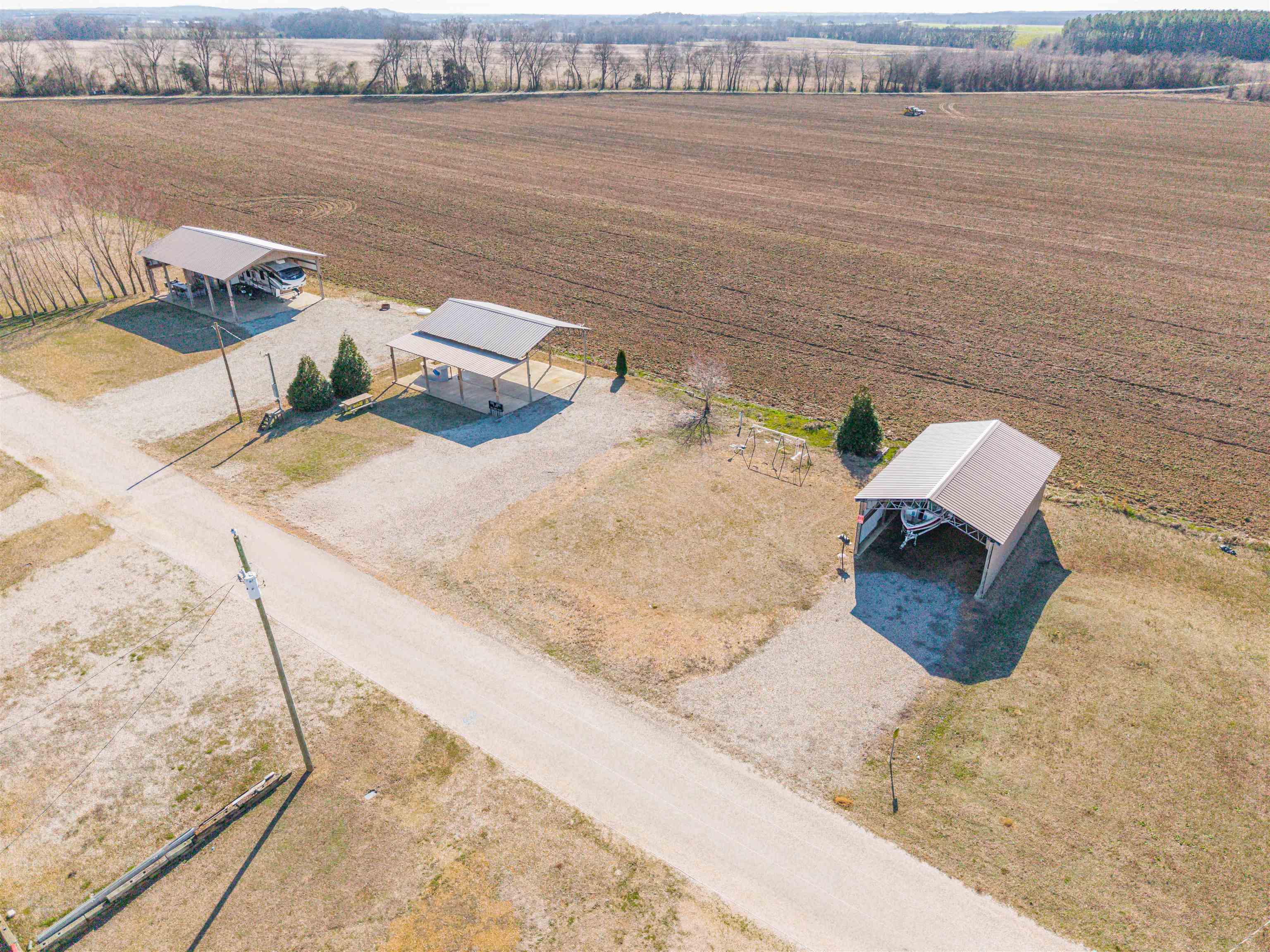 233 Jaycee Lane Adamsville, TN 38310 - Photo 15 of 18 a view of lake and mountain