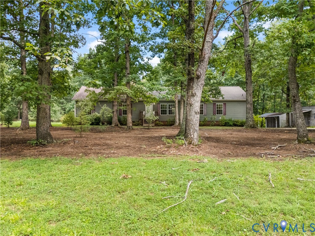 9174 Howardsville Road Howardsville, VA 24562 - Photo 4 of 65 Gallery Image 4