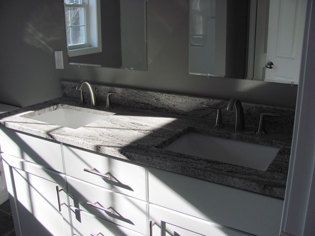 9 Harbor Trace Road Townsend, MA 01469 - Photo 5 of 22