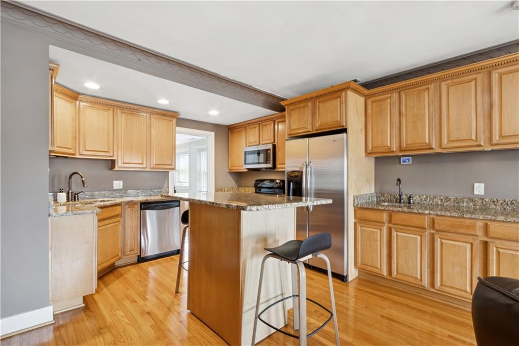 807 West 48th Street, Unit 701 Kansas City, MO 64112 - Photo 7 of 18