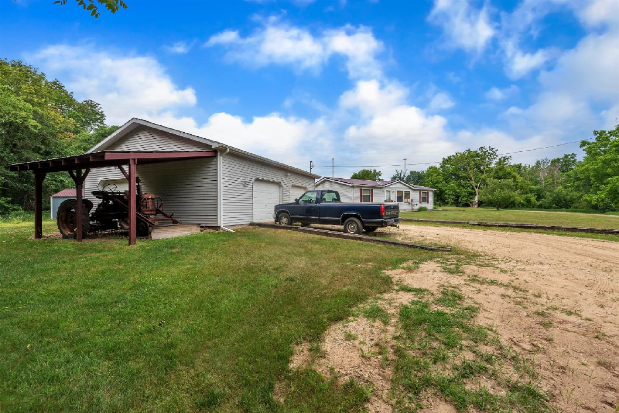 3070 South Tow Road Sheridan, MI 48884 - Photo 20 of 29 22-3070 Tow Rd-WindowStill-Real-Est