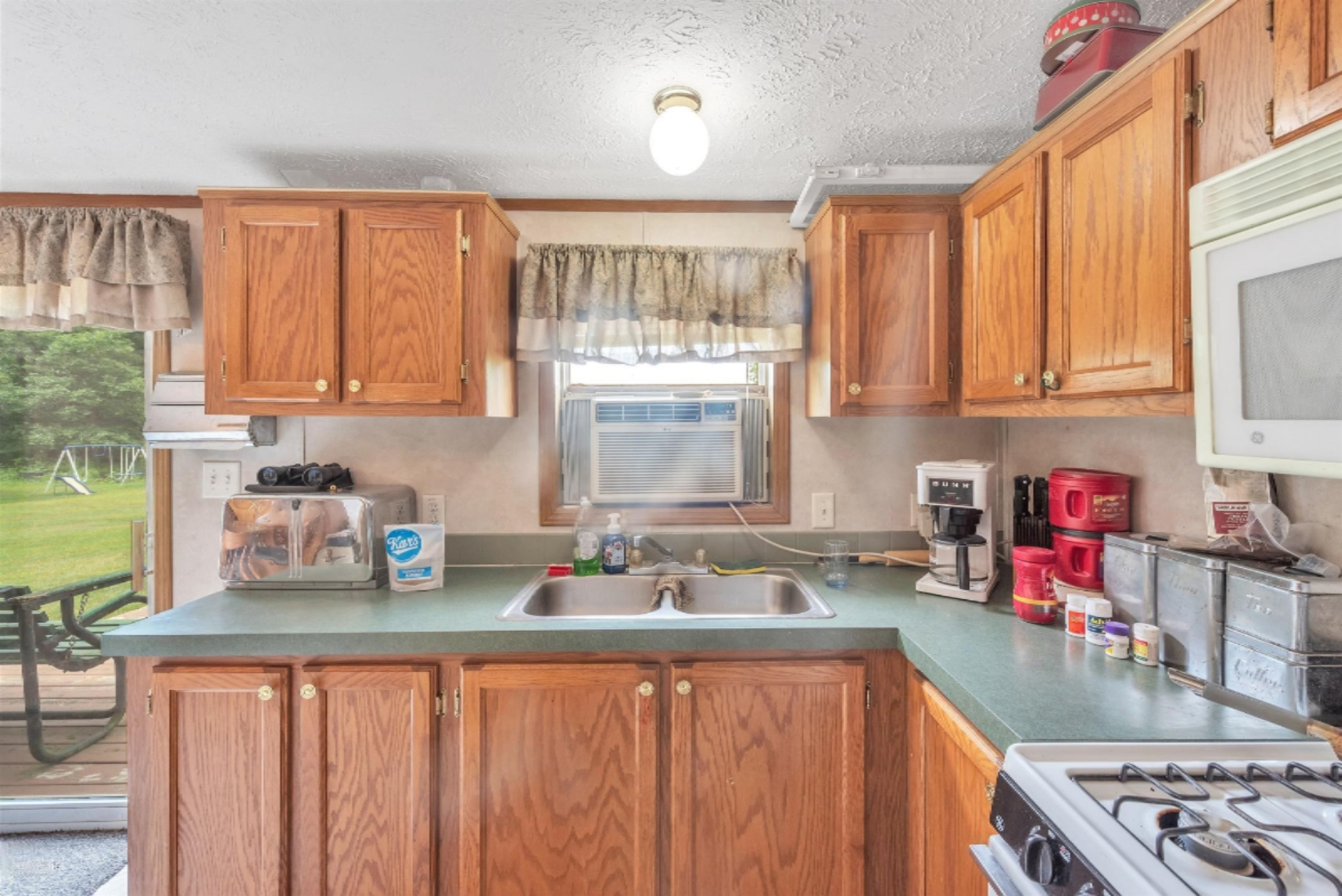 3070 South Tow Road Sheridan, MI 48884 - Photo 9 of 29 11-3070 Tow Rd-WindowStill-Real-Est