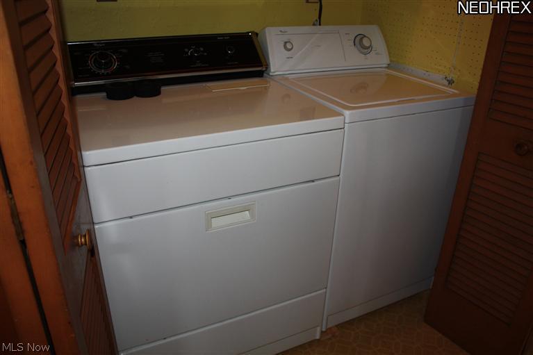 5264 Harper Road Solon, OH 44139 - Photo 11 of 25 laundry room off kitchen