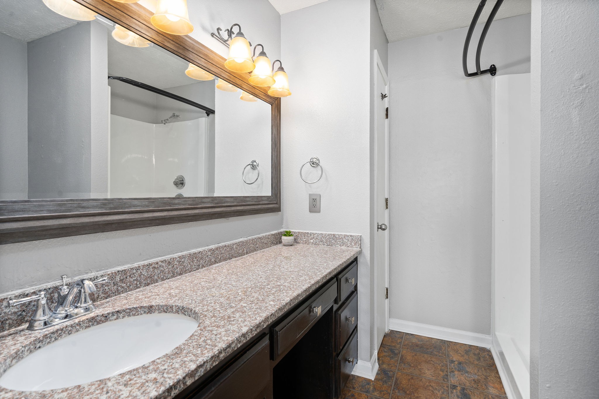3006 Nicole Road Clarksville, TN 37040 - Photo 17 of 33 Gallery Image 17