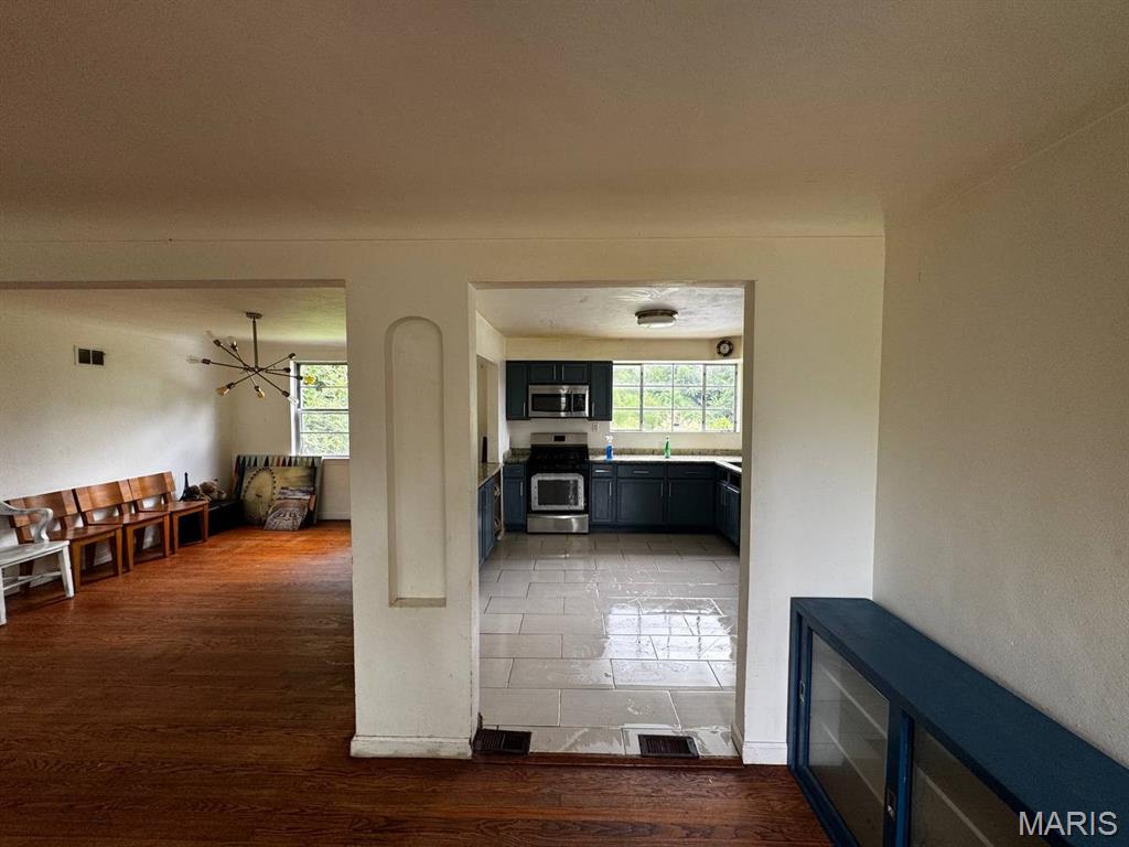 1823 Parker Road St. Louis, MO 63138 - Photo 8 of 17 Gallery Image 8