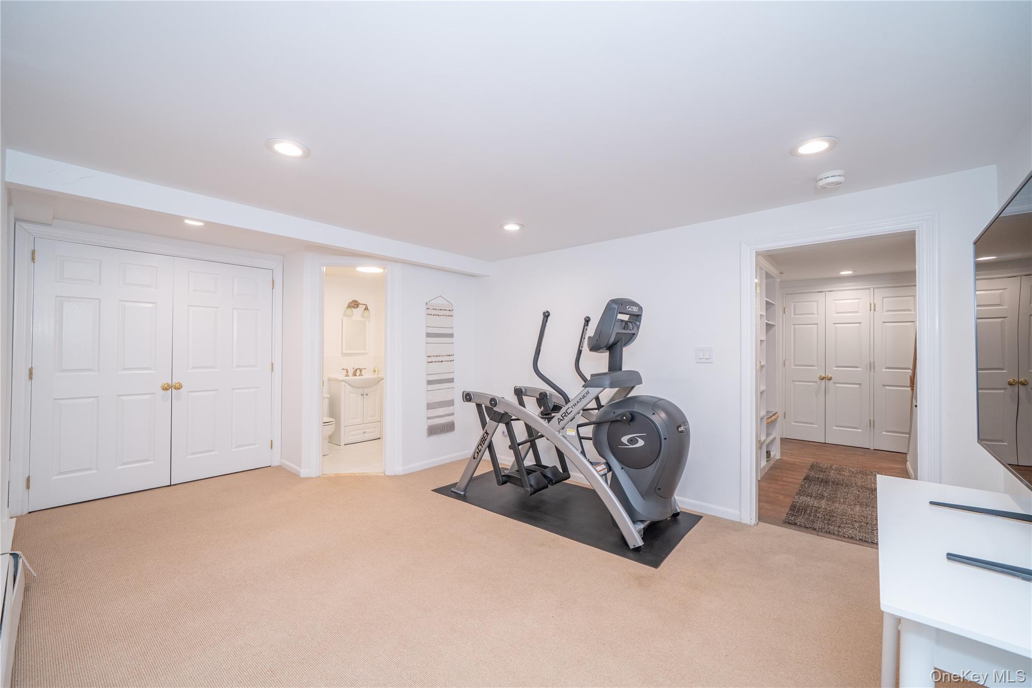 636 Quaker Road Chappaqua, NY 10514 - Photo 31 of 36