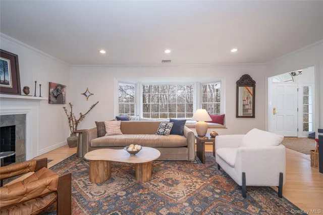 $1,550,000 | 636 Quaker Road, Chappaqua, NY 10514