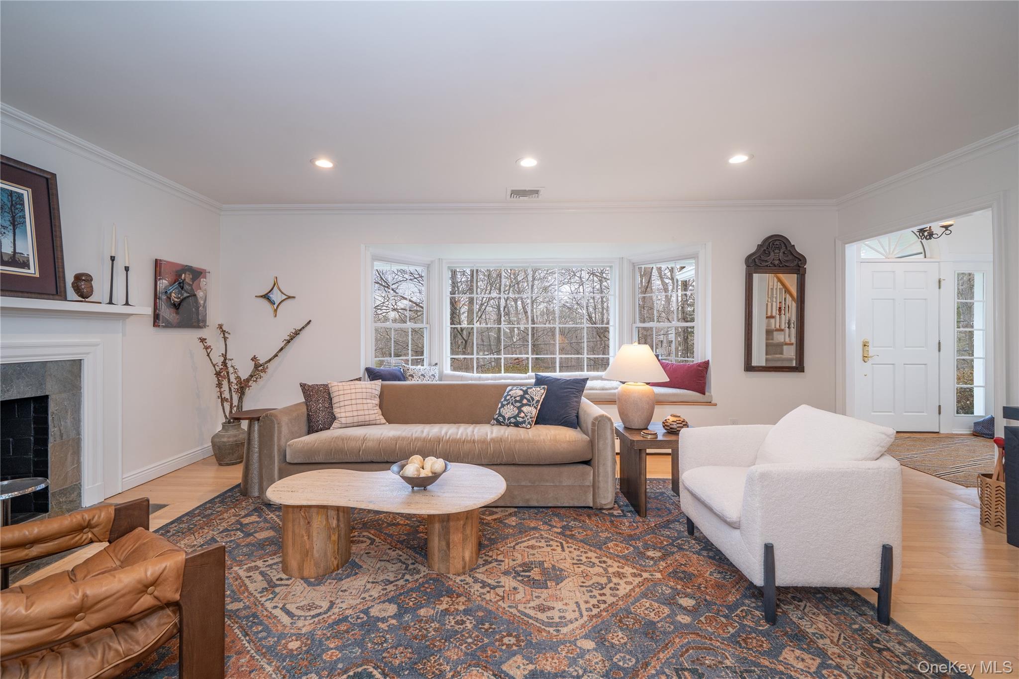 636 Quaker Road Chappaqua, NY 10514 - Photo 5 of 36