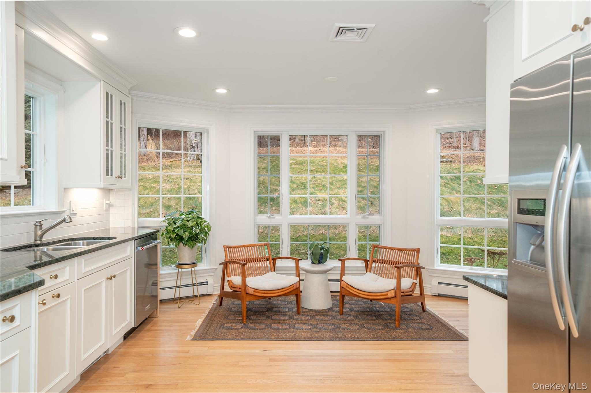 636 Quaker Road Chappaqua, NY 10514 - Photo 9 of 36