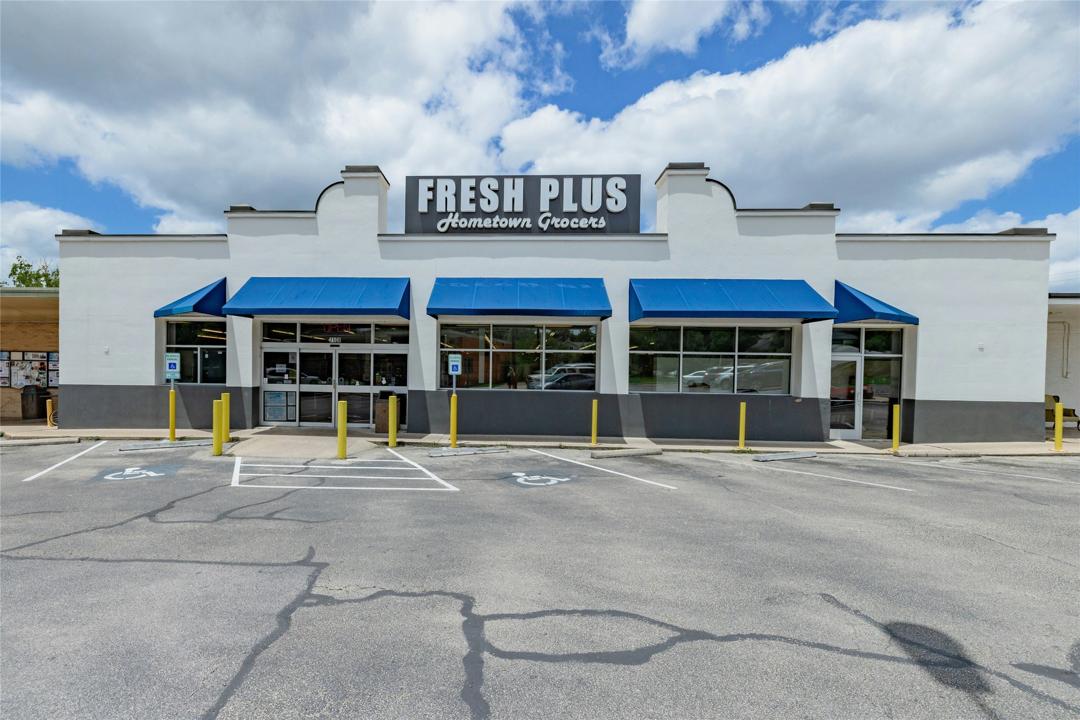 1801 Duke Avenue Austin, TX 78757 - Photo 21 of 26 Convenient grocery in Crestview Shopping Center!