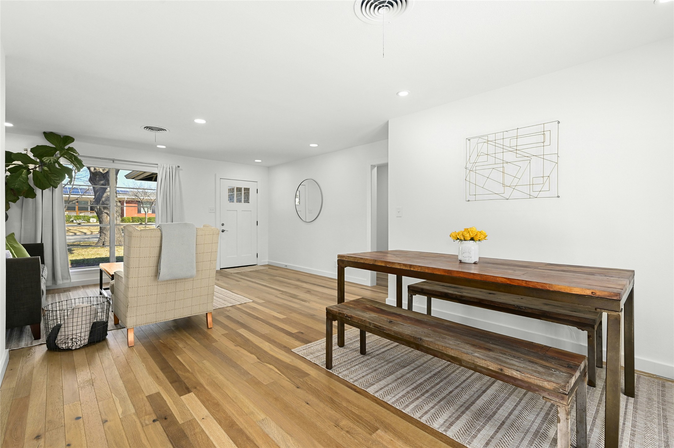 1801 Duke Avenue Austin, TX 78757 - Photo 5 of 26 Ample dining space just off the kitchen.