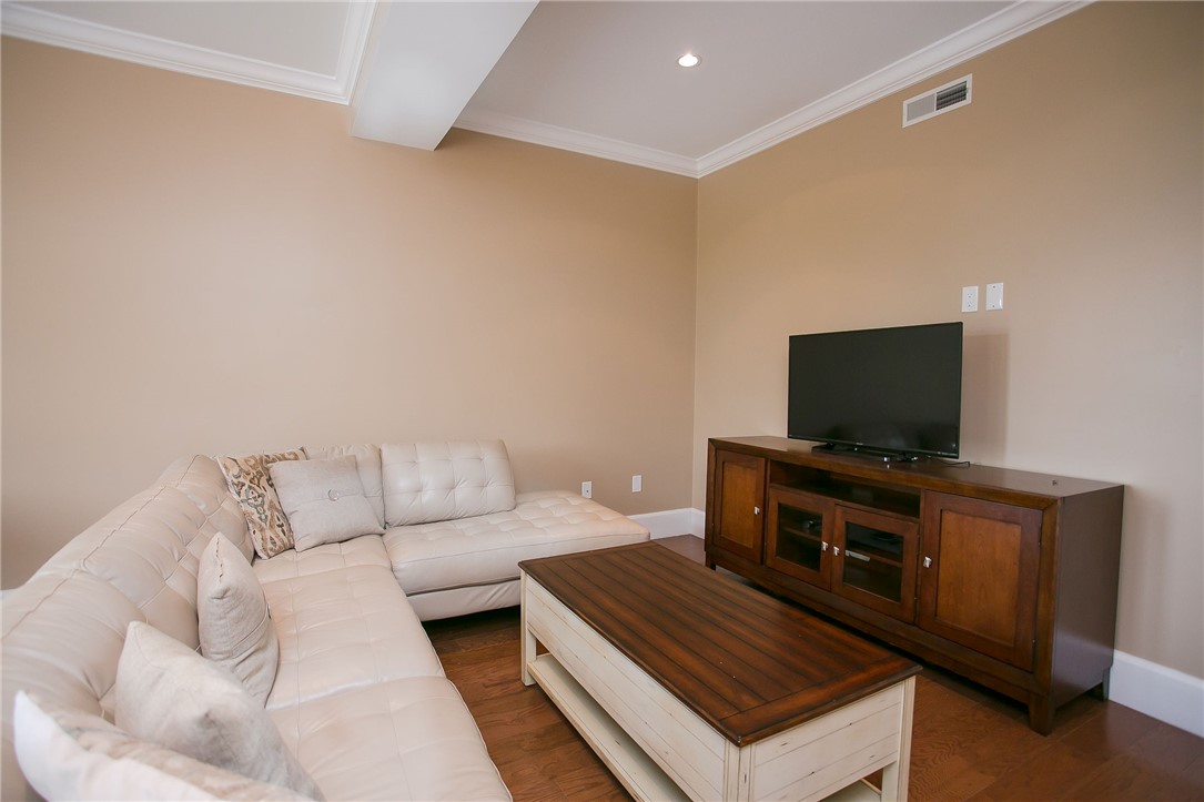 241 Ruggles Avenue, Unit B Newport, RI 02840 - Photo 6 of 14