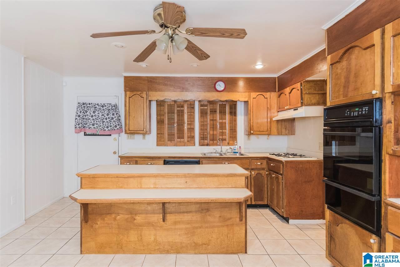 2104 16th Street Southwest Birmingham, AL 35211 - Photo 11 of 41