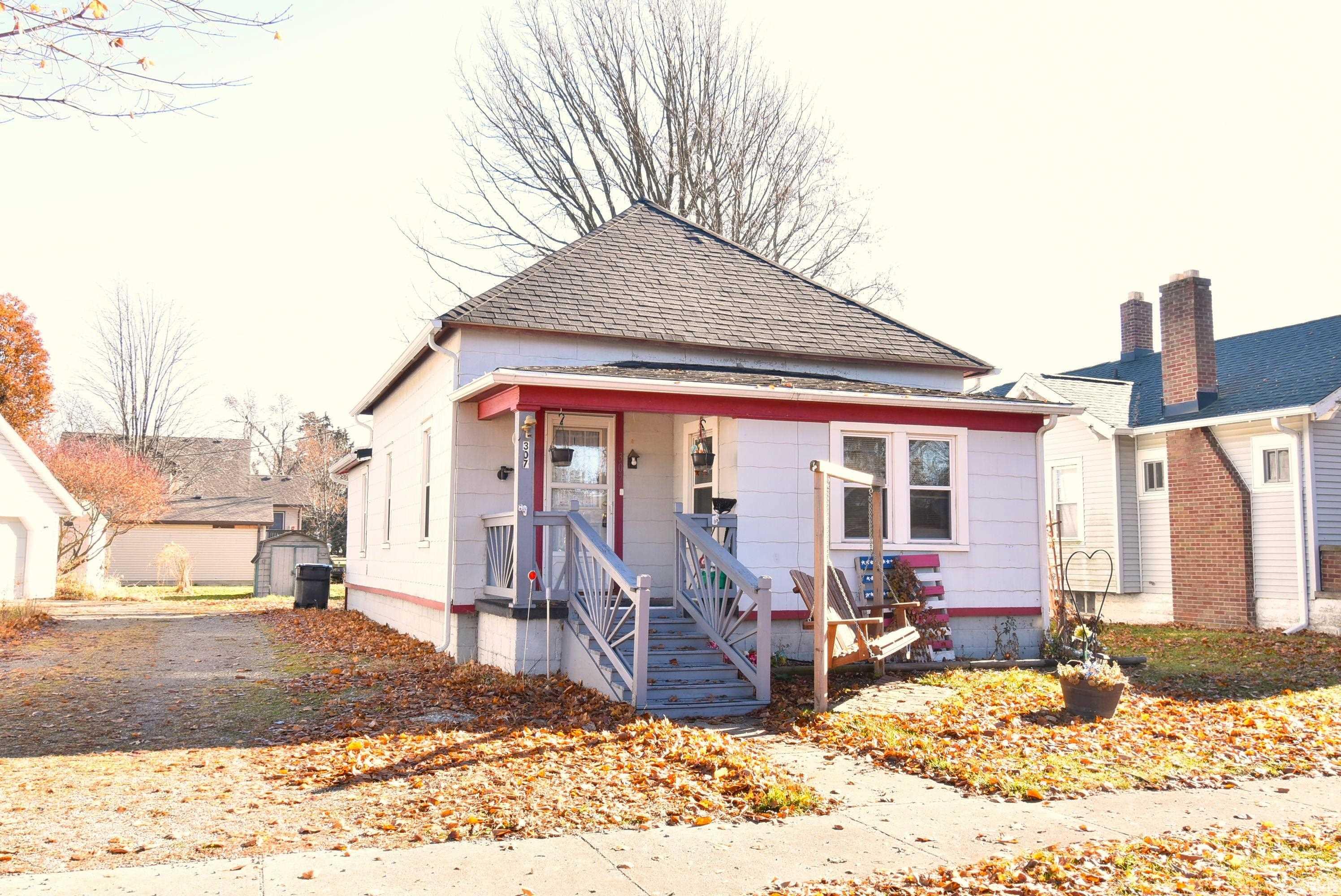 307 North Madison Avenue Fowler, IN 47944 - Photo 1 of 30