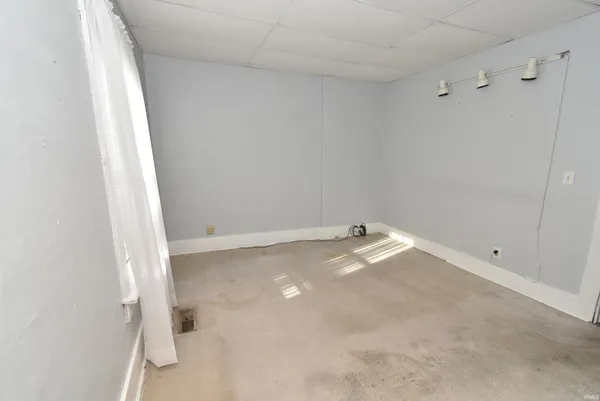 $87,500 | 307 North Madison Avenue, Fowler, IN 47944