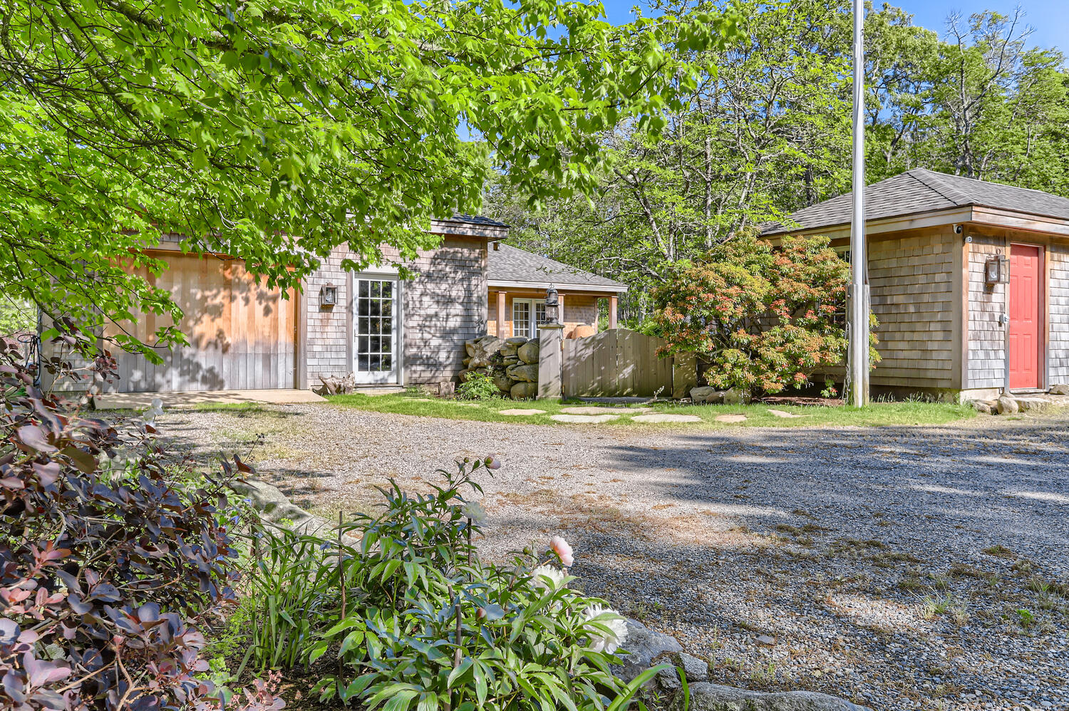 300 N Road Chilmark, MA 02535 - Photo 10 of 69