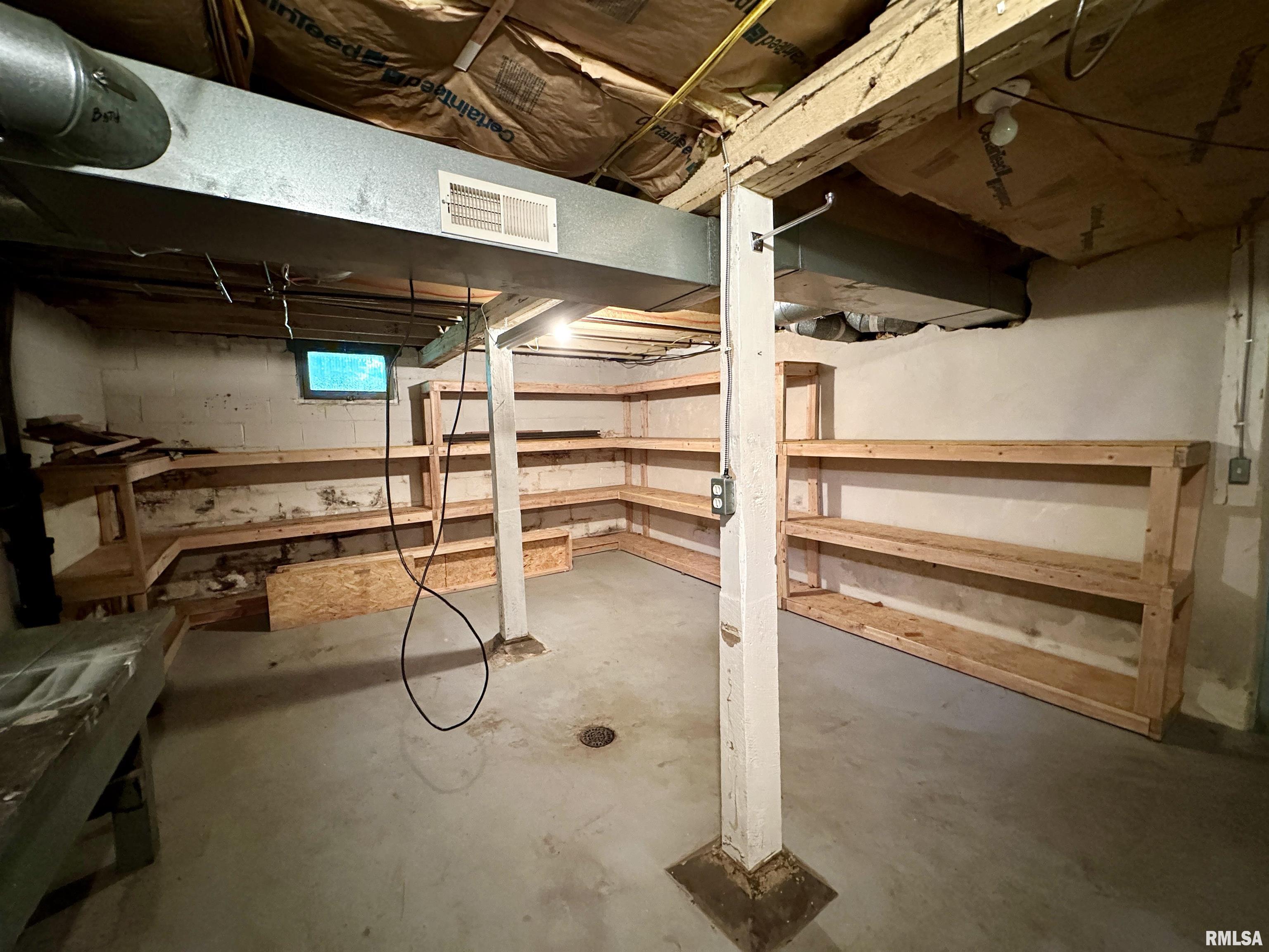 2100 Mound Road Jacksonville, IL 62650 - Photo 71 of 89 Gallery Image 71