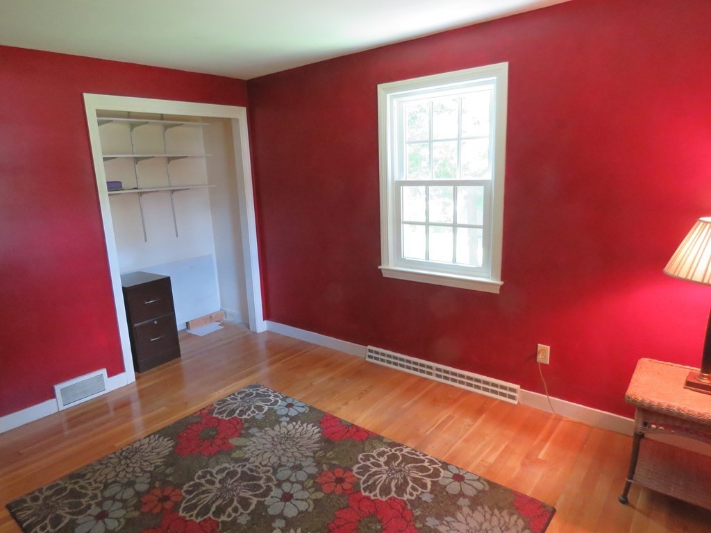 22 Oldham Road Westborough, MA 01581 - Photo 15 of 42 Gallery Image 15