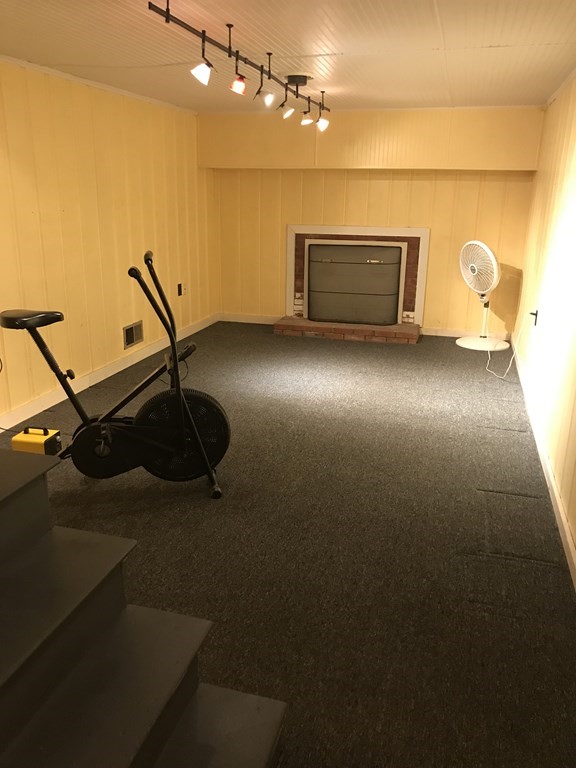 22 Oldham Road Westborough, MA 01581 - Photo 41 of 42 Gallery Image 41